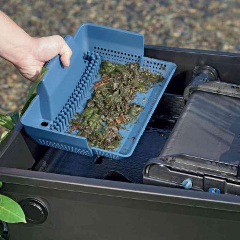 Oase Biotec 18000 Screenmatic 2 Flow Through Gravity Filter 42975 Showing Debris being taken out