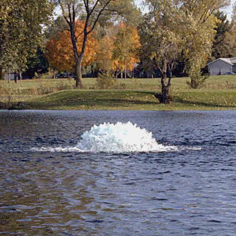 Kasco 2HP Surface Aerator 8400AF 230V Operating in  a Pond with Trees at the Back